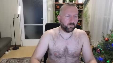 Snapshot of adultwebcamdatabase chatting on January 9, 10:22 pm Felix84 online show from January 9, 10:22 pm