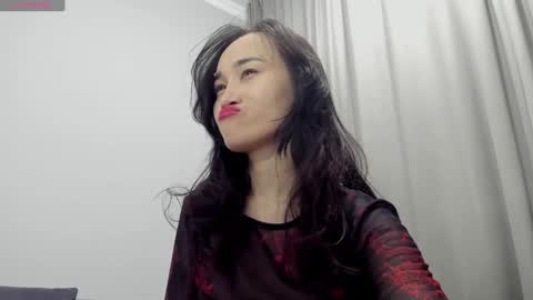 Aenie online show from December 28, 2:53 pm