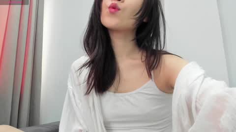 Aenie online show from February 1, 8:39 am