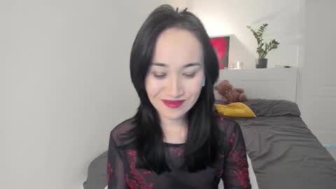 Aenie online show from November 7, 10:04 am