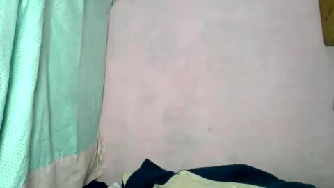 Snapshot of aelyaa chatting on May 9, 3:01 am aelyaa online show from May 9, 3:01 am