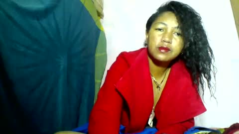 Snapshot of aelyaa chatting on June 18, 6:24 am aelyaa online show from June 18, 6:24 am
