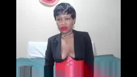 AfricanSquirtQueen online show from December 21, 11:34 pm