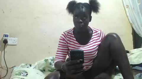 DIANA AKOTH OGUTU online show from November 29, 8:23 pm