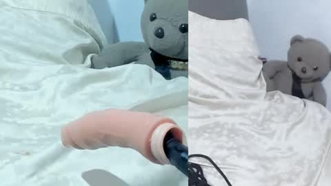 Snapshot of afroditacute16 chatting on January 9, 10:11 pm afroditacute16 online show from January 9, 10:11 pm