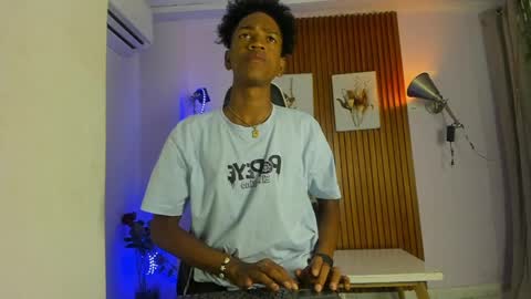 afrowayuu online show from May 19, 5:52 pm