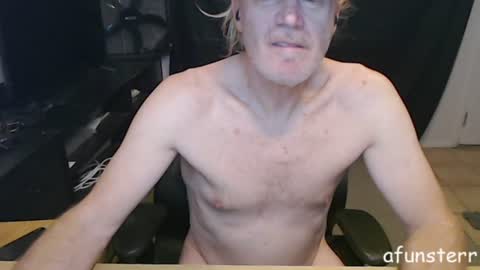 Snapshot of afunster chatting on June 18, 2:34 am afunsterr online show from June 18, 2:34 am