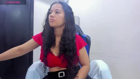 Snapshot of agata18_ chatting on March 3, 12:11 pm A G A T A online show from March 3, 12:11 pm