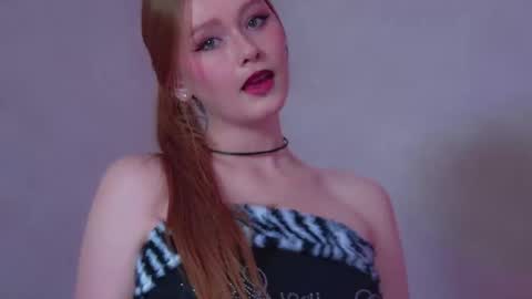 Snapshot of agatafoxley chatting on February 11, 6:35 pm AgataFoxley online show from February 11, 6:35 pm