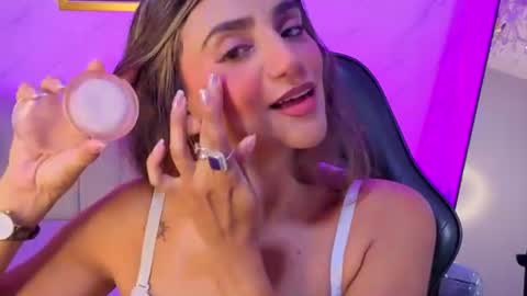 Snapshot of agatha_brooks_t chatting on June 25, 12:31 pm AGATHA online show from June 25, 12:31 pm