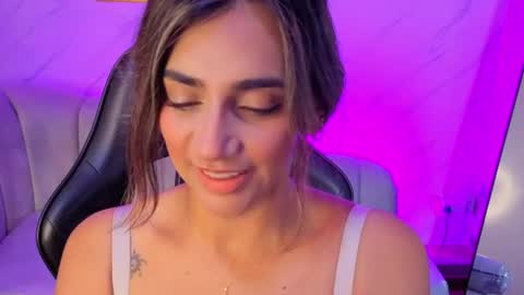 Snapshot of agatha_brooks_t chatting on June 26, 12:31 pm AGATHA online show from June 26, 12:31 pm