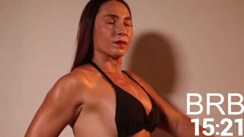 Snapshot of agatha_fit chatting on October 23, 4:17 pm AGATHA online show from October 23, 4:17 pm