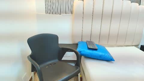 Snapshot of agatha_fit chatting on January 14, 12:55 pm AGATHA online show from January 14, 12:55 pm