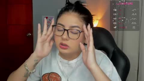 Cat online show from April 14, 3:45 am