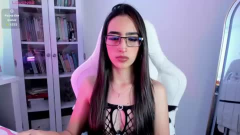 Snapshot of agathablair4 chatting on June 22, 12:24 pm agathablair4 online show from June 22, 12:24 pm