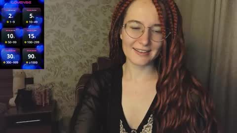 Agnes online show from October 4, 7:45 pm