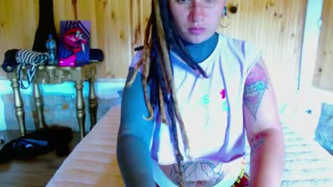Snapshot of agness_6 chatting on May 10, 1:27 pm Agness online show from May 10, 1:27 pm