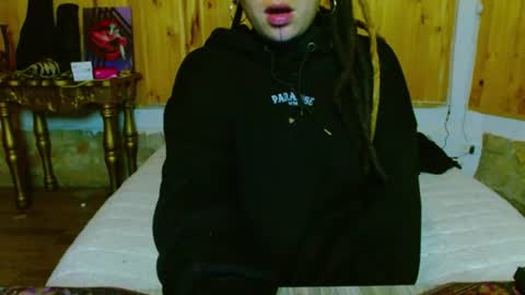 Snapshot of agness_6 chatting on June 10, 11:35 pm Agness online show from June 10, 11:35 pm
