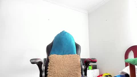 Agustin online show from April 22, 7:26 pm