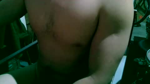 Snapshot of agustin_p chatting on August 10, 4:05 am agustin_p online show from August 10, 4:05 am
