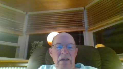 aguynrkfrd online show from July 7, 9:24 am