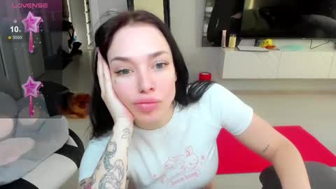 Snapshot of ahegao_meow chatting on February 13, 3:13 am Baby online show from February 13, 3:13 am