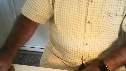 Snapshot of ahmole chatting on October 9, 7:28 am Ole online show from October 9, 7:28 am