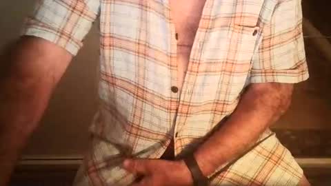 Snapshot of ahmole chatting on October 24, 9:11 pm Ole online show from October 24, 9:11 pm