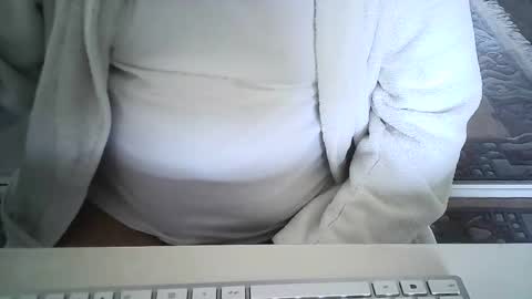 Snapshot of ahmole chatting on November 19, 10:59 am Ole online show from November 19, 10:59 am