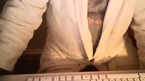 Snapshot of ahmole chatting on March 18, 12:25 am Ole online show from March 18, 12:25 am