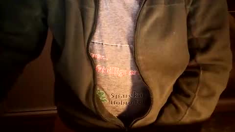 Snapshot of ahmole chatting on April 11, 5:34 am Ole online show from April 11, 5:34 am