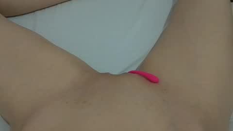 Snapshot of ahsexi chatting on February 14, 7:23 pm Taylor online show from February 14, 7:23 pm