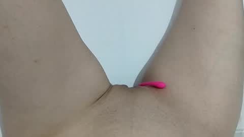 Snapshot of ahsexi chatting on January 7, 12:13 am Taylor online show from January 7, 12:13 am