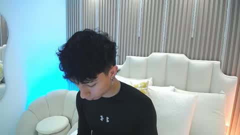 Aiden online show from March 12, 1:50 pm