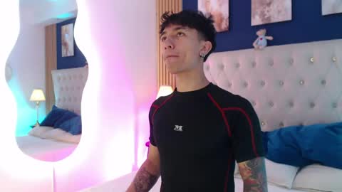 Aiden online show from April 18, 12:53 pm