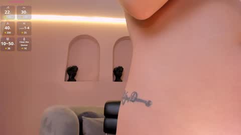  AILEEN VEGA  online show from December 22, 7:42 pm