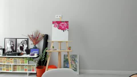 Ailey online show from April 12, 5:12 am