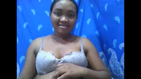 Snapshot of aimealdy chatting on October 12, 8:13 am aimealdy online show from October 12, 8:13 am