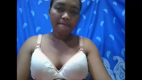 Snapshot of aimealdy chatting on October 15, 3:28 am aimealdy online show from October 15, 3:28 am