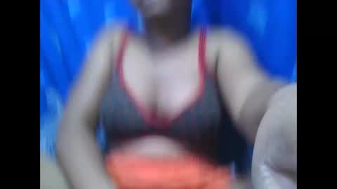 Snapshot of aimealdy chatting on November 12, 8:04 am aimealdy online show from November 12, 8:04 am