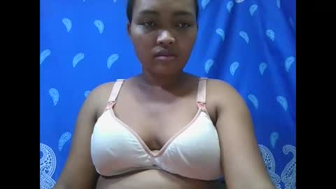 Snapshot of aimealdy chatting on December 3, 4:53 am aimealdy online show from December 3, 4:53 am