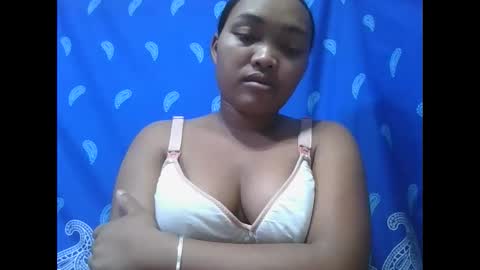 Snapshot of aimealdy chatting on December 19, 5:20 pm aimealdy online show from December 19, 5:20 pm