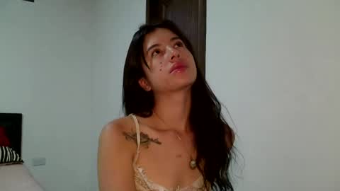 Snapshot of aine_ileana chatting on September 10, 1:11 pm J online show from September 10, 1:11 pm