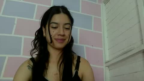 Snapshot of aine_ileana chatting on March 2, 7:54 pm J online show from March 2, 7:54 pm