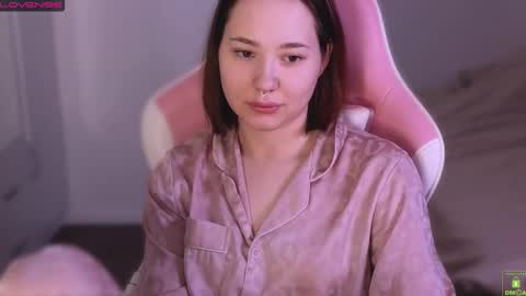 airyhill online show from December 21, 12:01 pm