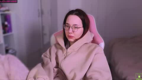 airyhill online show from January 6, 12:09 pm