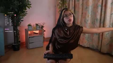 Aisha online show from July 16, 1:50 pm