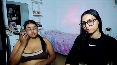 aisha_stacey0410 online show from February 10, 3:16 pm