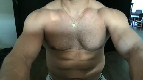 Aitor bigcock online show from March 26, 4:56 pm