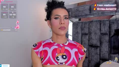 Queen Dumont   online show from January 15, 2:49 am